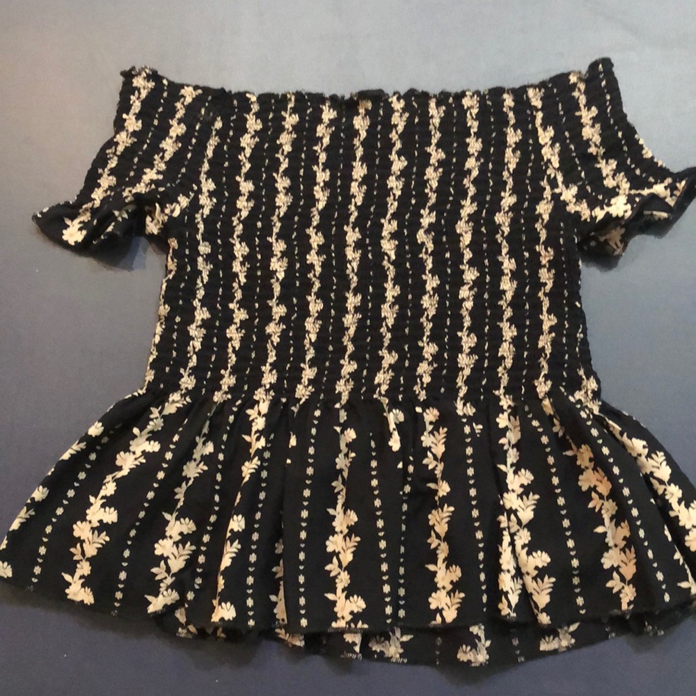 Floral sleeveless top